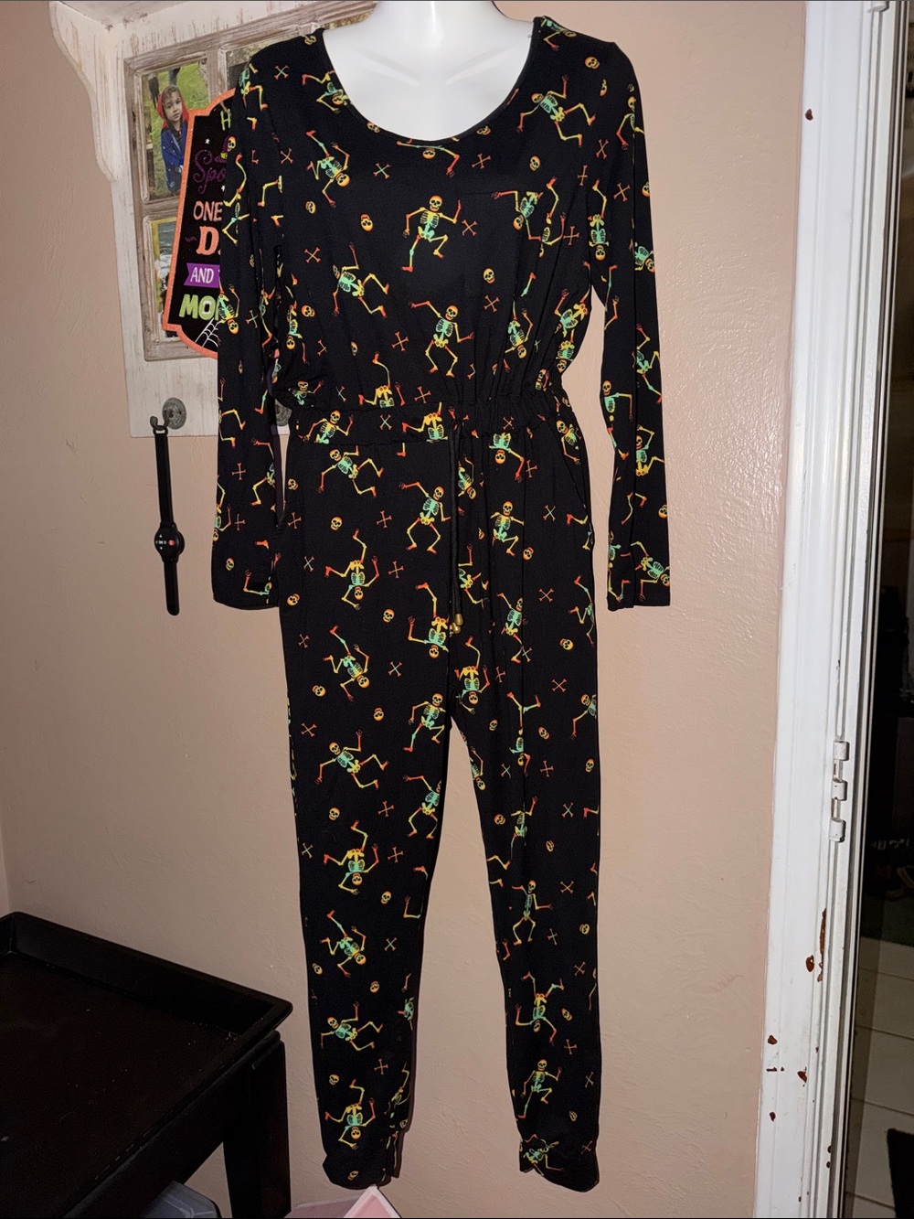 Women’s Black Glow in the Dark Skeleton Print Jumpsuit with pockets!! Size Med